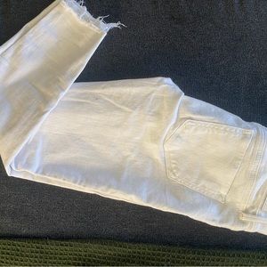 White skinny jeans, express, like new.